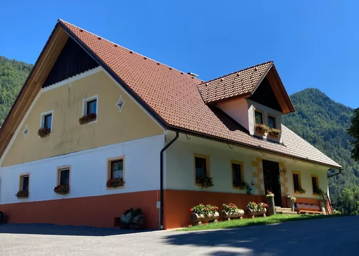 شقة Tourist Farm Gradisnik